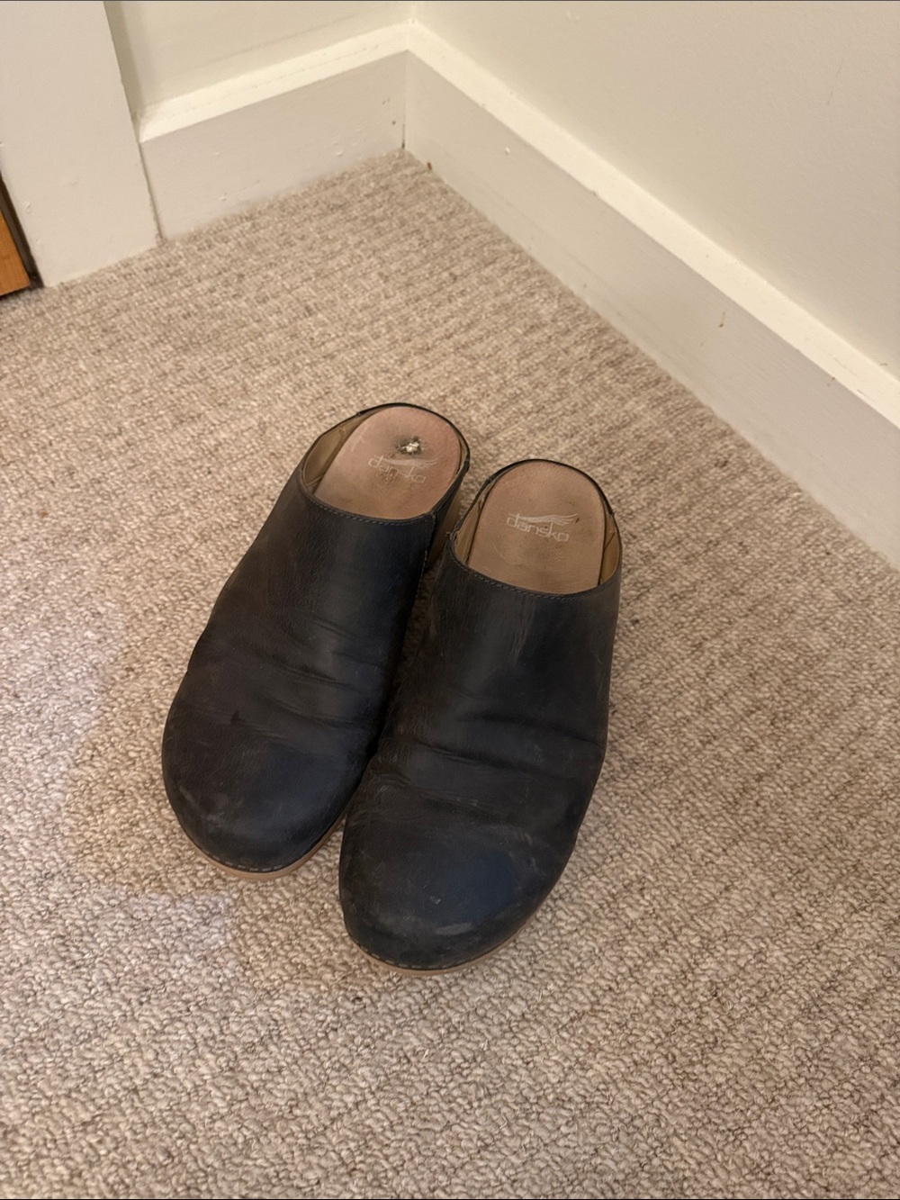 Dansko Black Leather Women's Clogs size 41 (women’s 10)